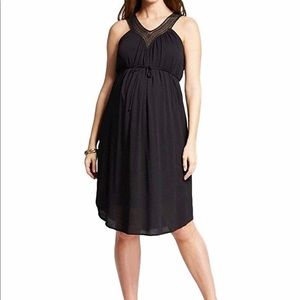 Liz Lange Maternity Crochet Vee Dress
